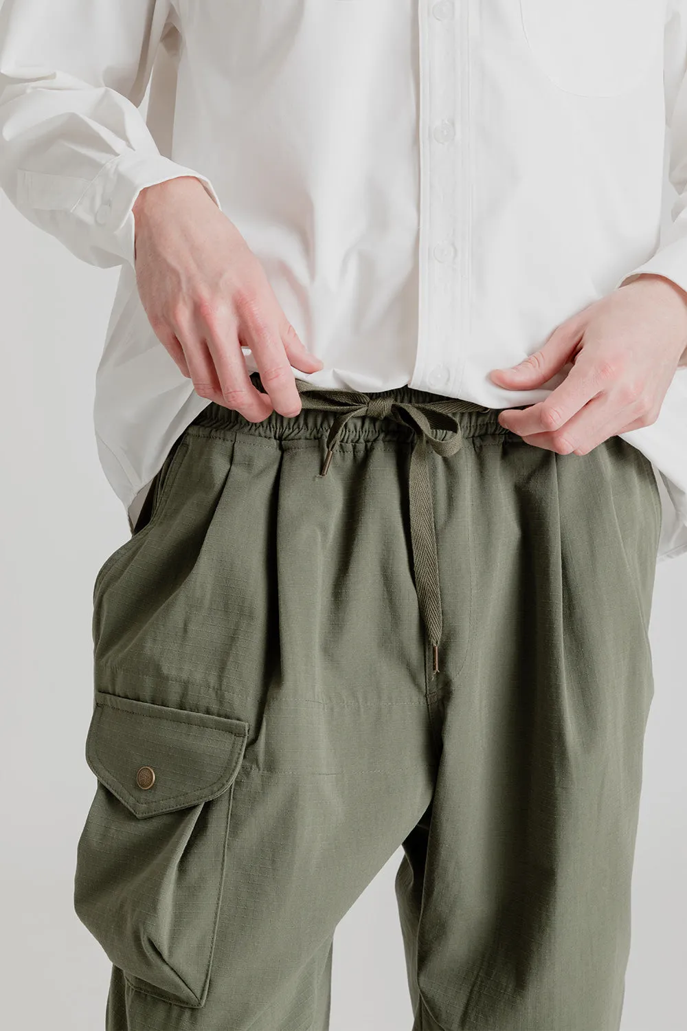 Army Two Tuck Relaxed Pants - Olive