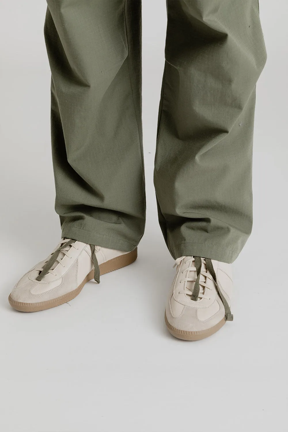 Army Two Tuck Relaxed Pants - Olive