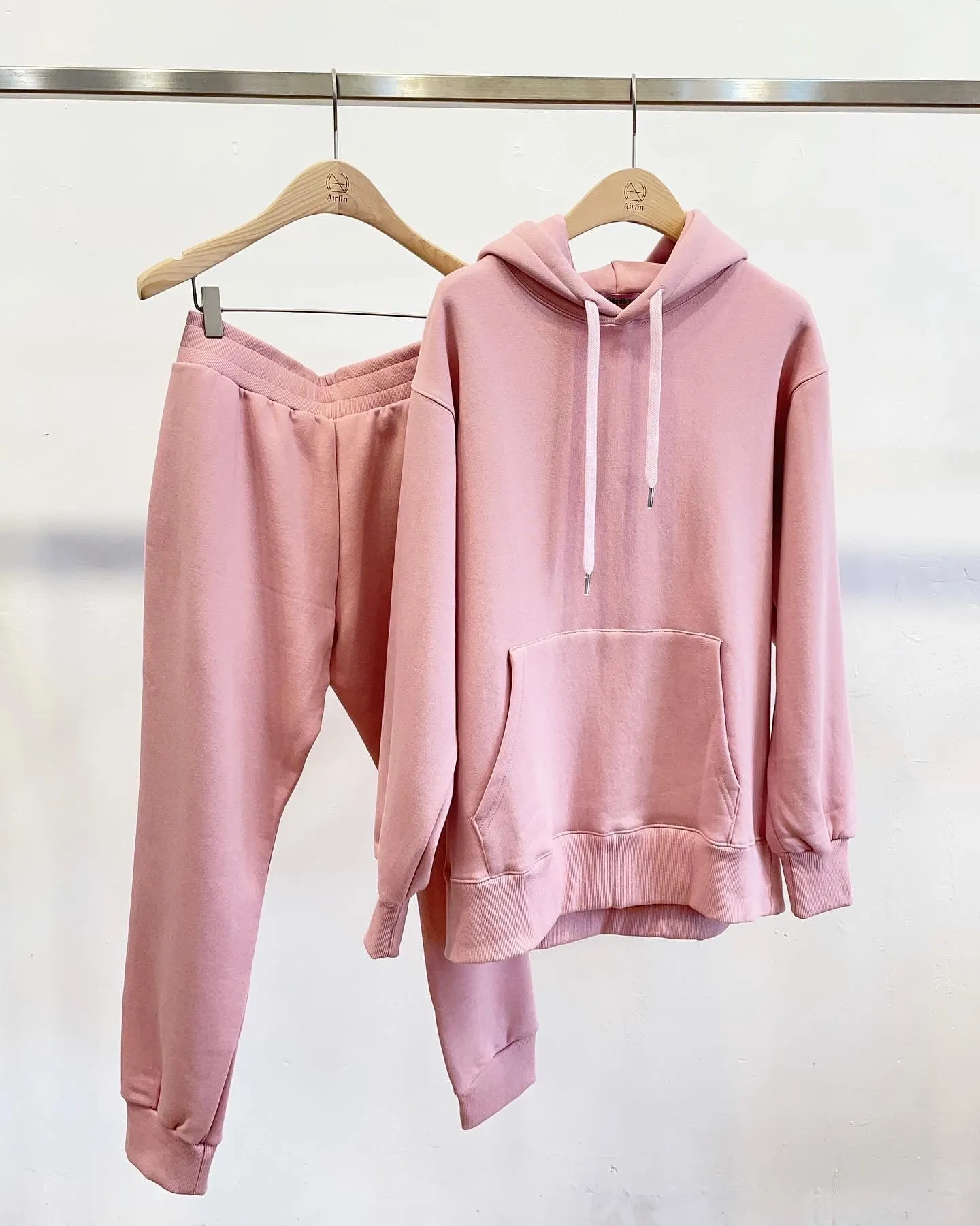 Comfy sweatshirt sets -hoodie   pants