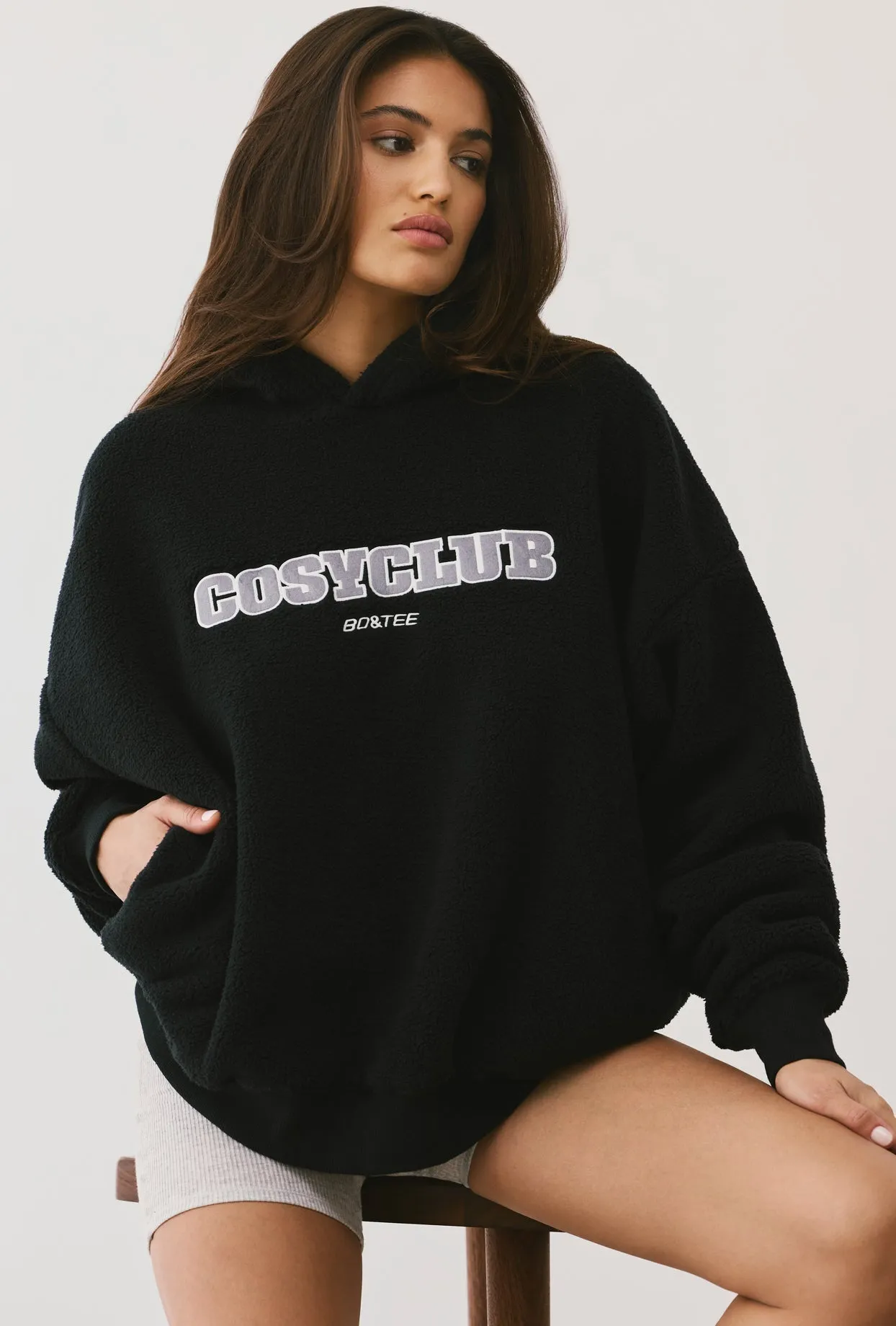 Oversized Fleece Hooded Sweatshirt in Onyx