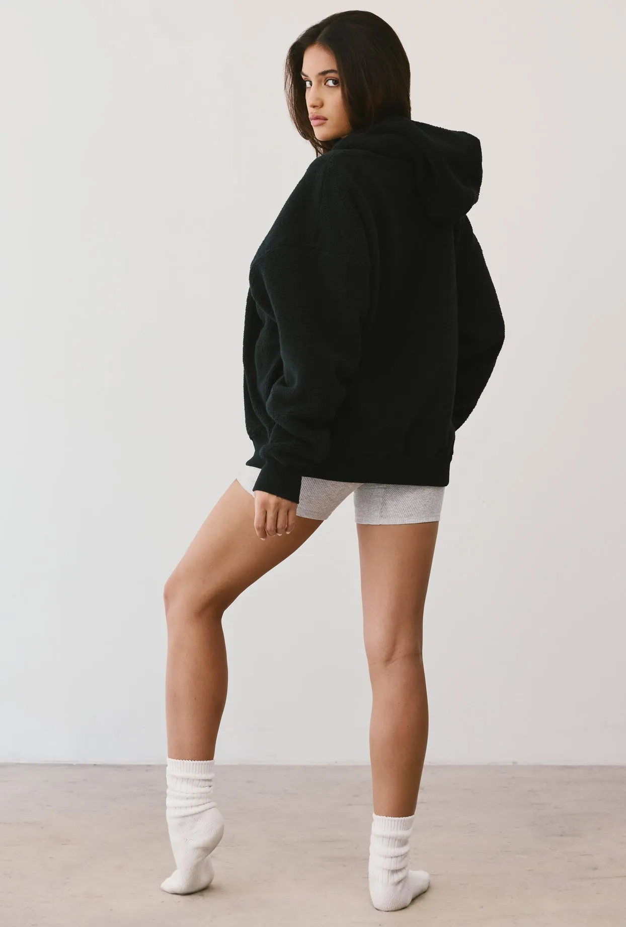 Oversized Fleece Hooded Sweatshirt in Onyx