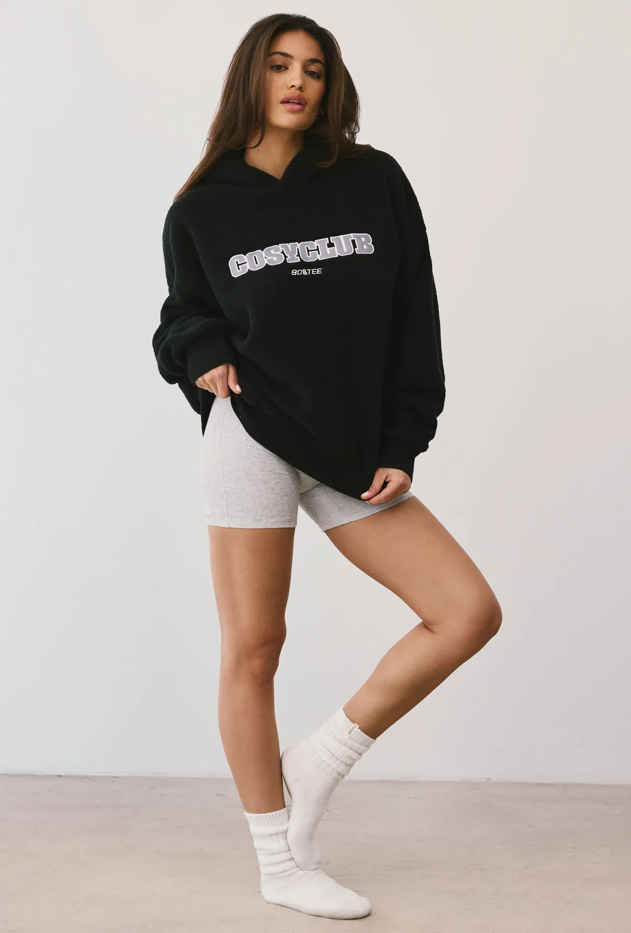 Oversized Fleece Hooded Sweatshirt in Onyx